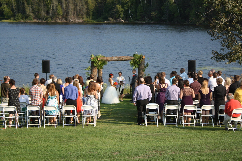 Destination wedding in NOrthern Ontario